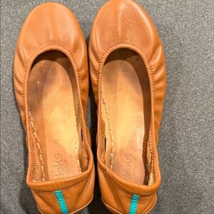 Tieks Chestnut - size 8